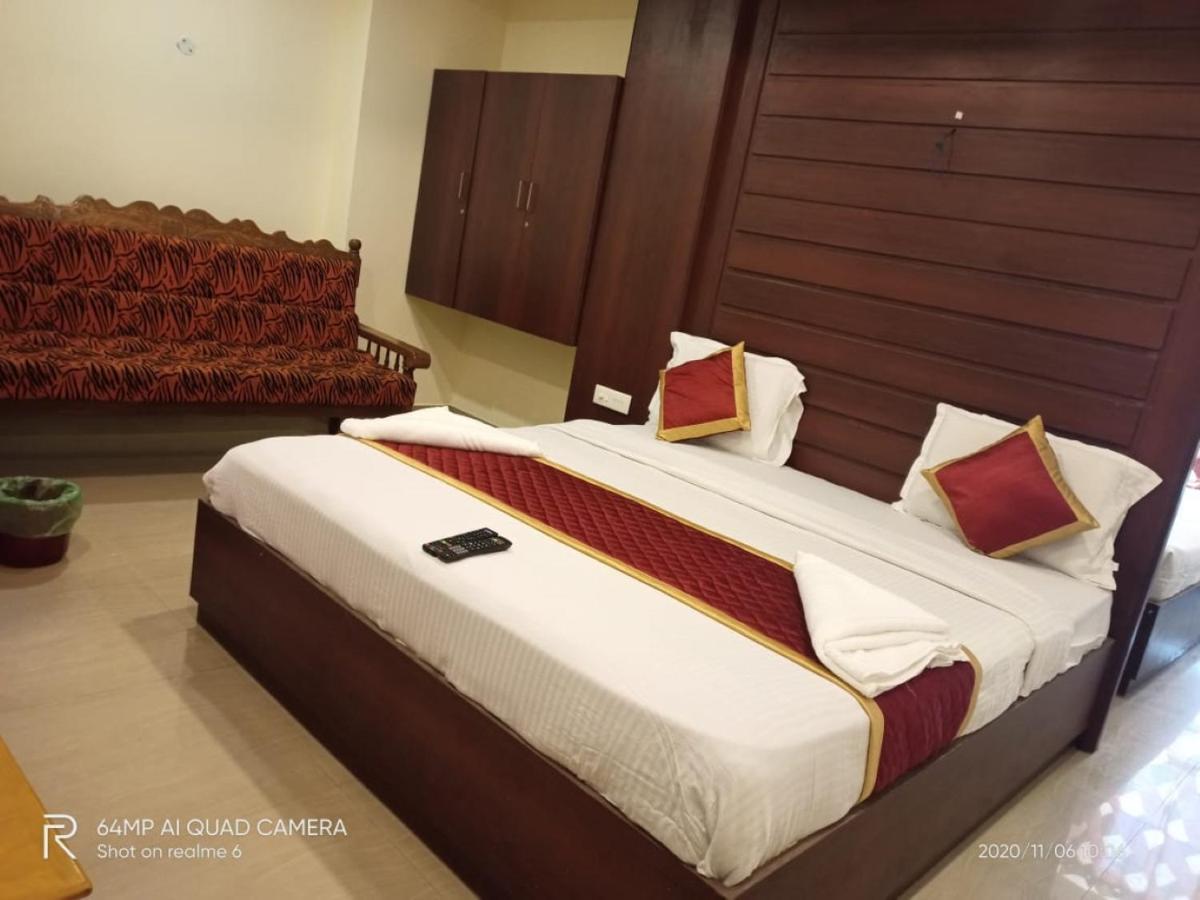 Meridian Castle Hotel Pondicherry Exterior foto